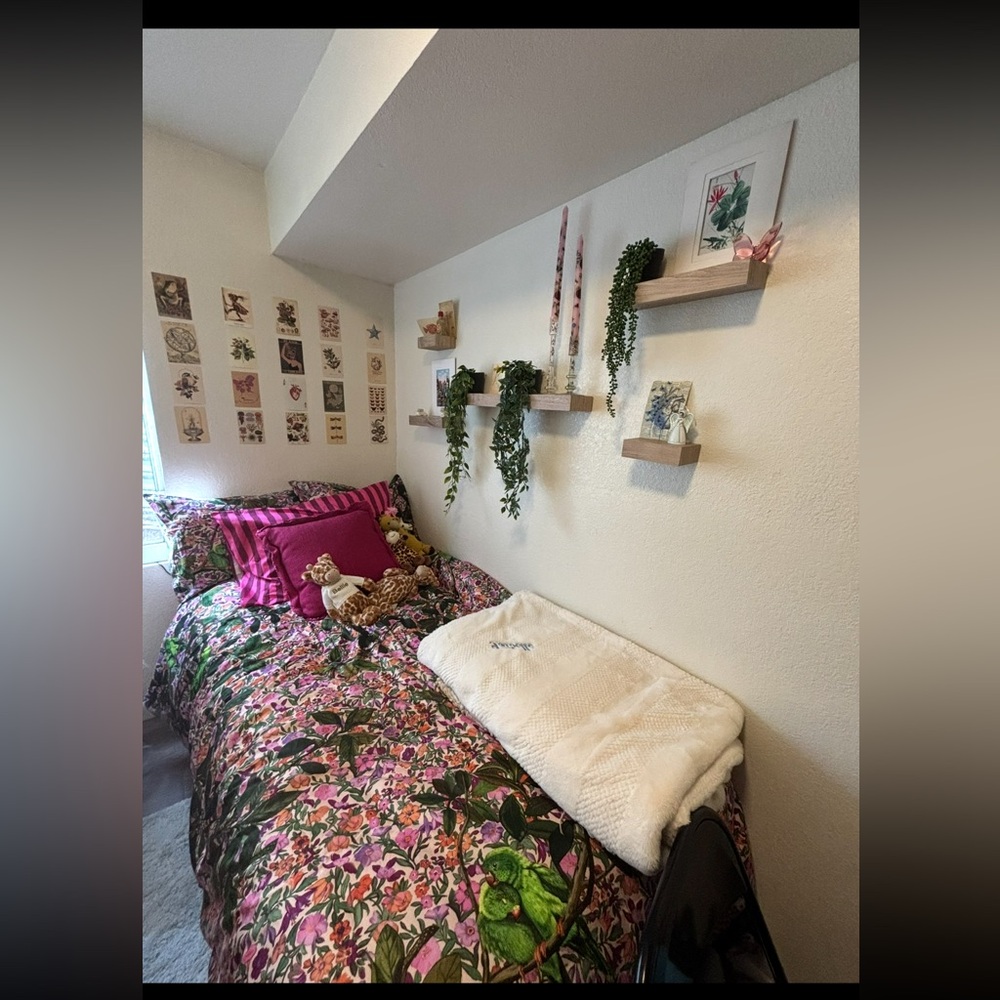 Floral Bedding Set with Pink Accents